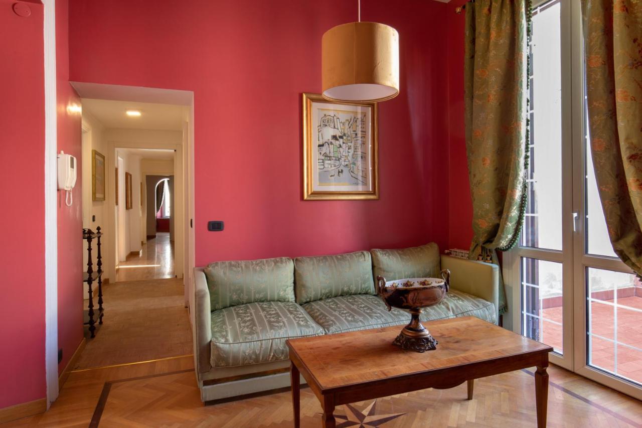 94 Piazza Di Spagna Maison d'hôtes 2*