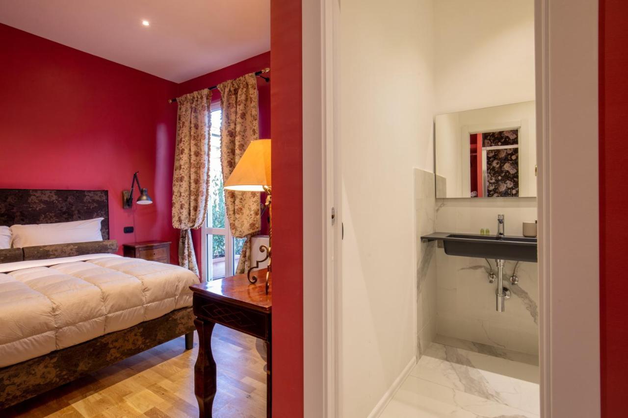 94 Piazza Di Spagna Maison d'hôtes 2*